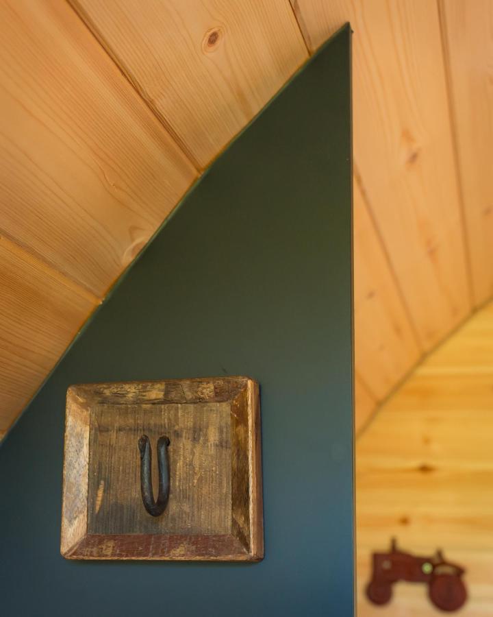 Luxury Two-Bed Glamping Pod In County Clare 2 Villa Kilbane Buitenkant foto